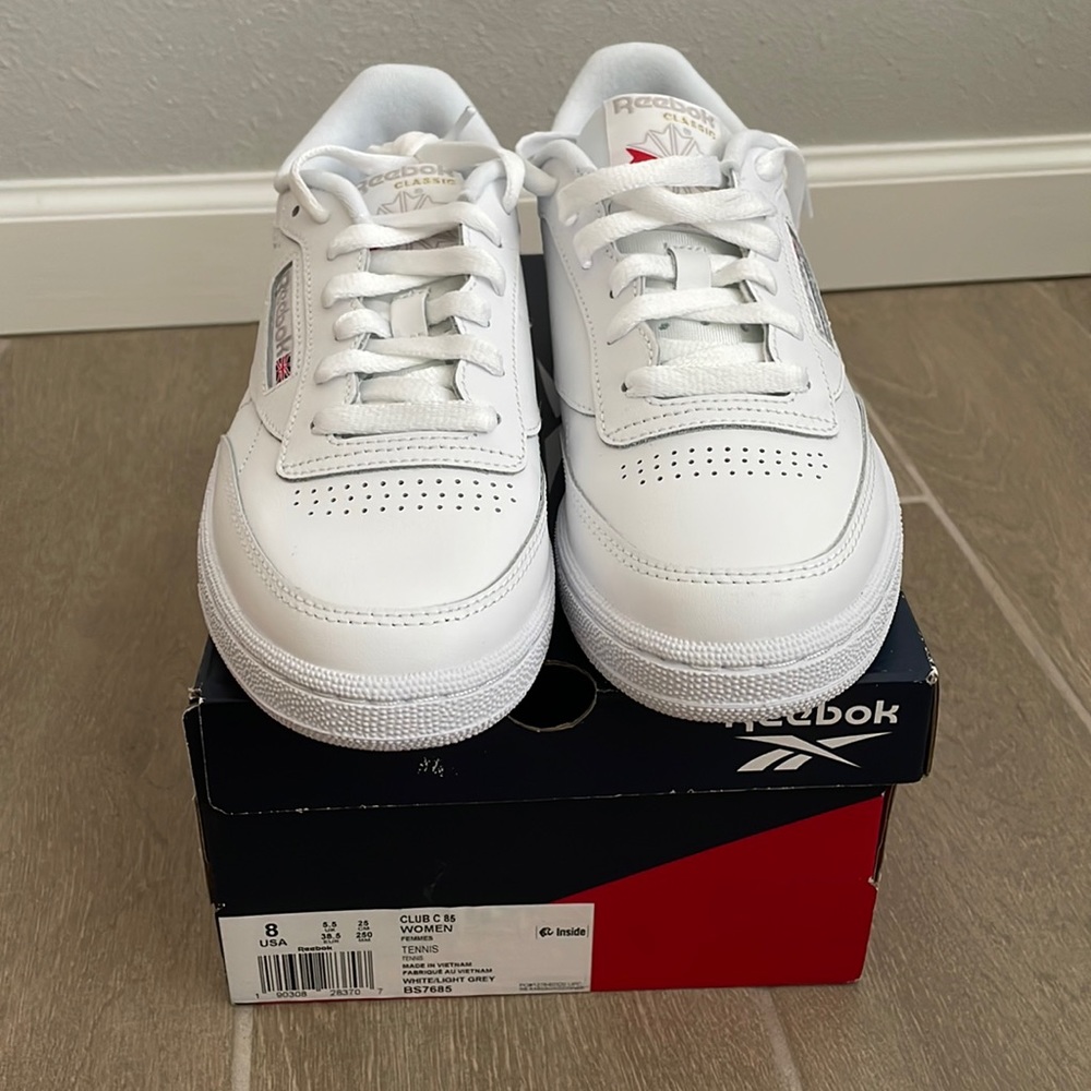 White Reebok Club C 85’s